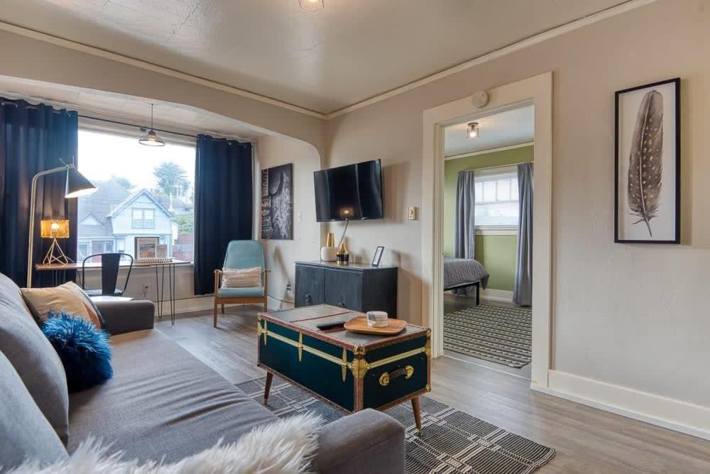 #Stayinmydistrict Historic Apartment Near Downtown Coos Bay Dış mekan fotoğraf